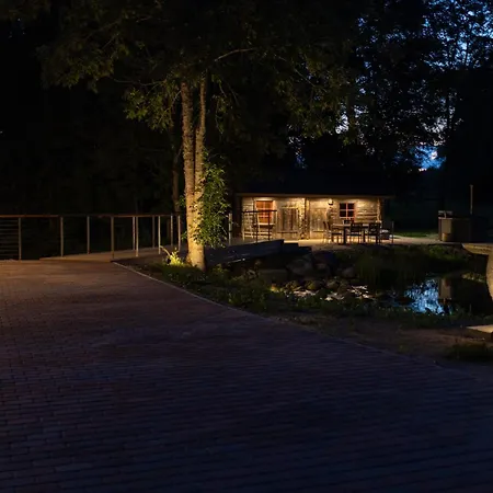 Veskivee Kuelalistemaja