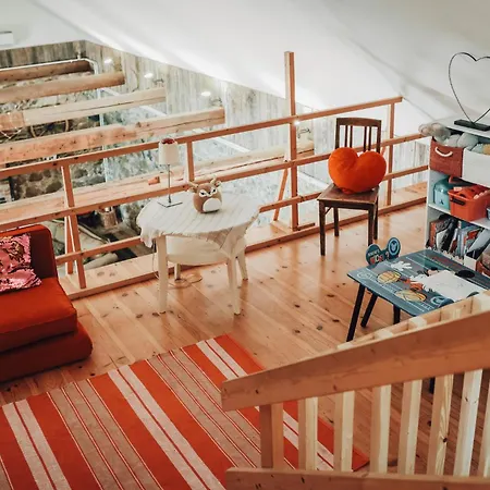 Veskivee Kuelalistemaja Apartman Umbusi