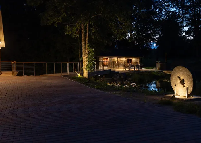 Veskivee Kuelalistemaja